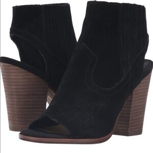 Dolce Vita Women's Pasha Suede Ankle Black Bootie 9.5